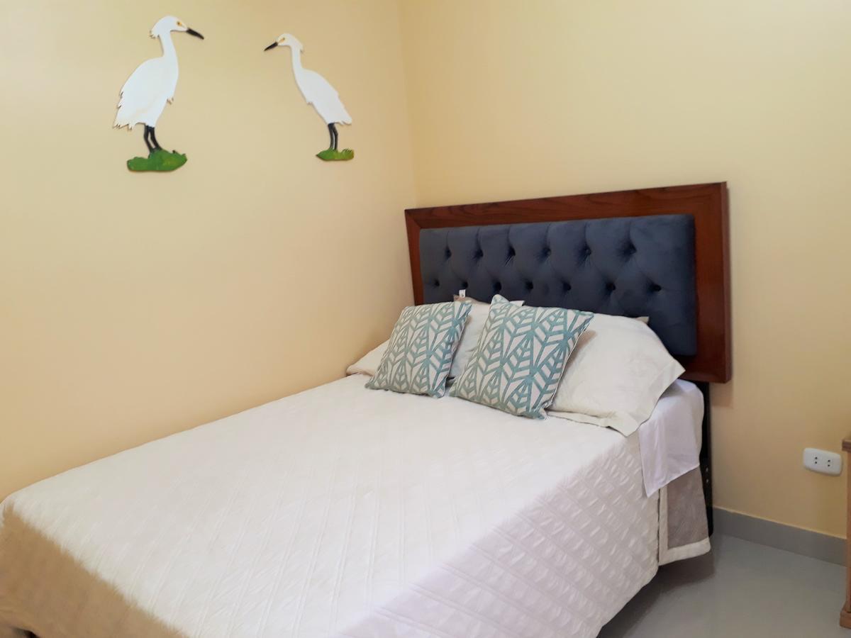 Hostal Mendieta Paracas Esterno foto